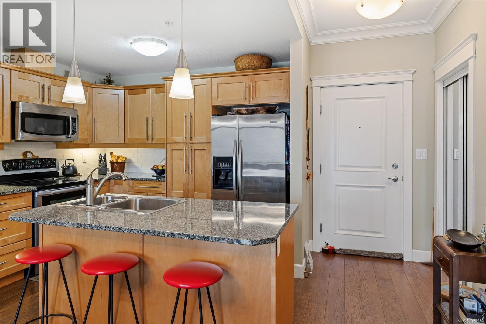 2205 44 Anderton Ave, Courtenay, British Columbia  V9N 2G8 - Photo 4 - 1024253