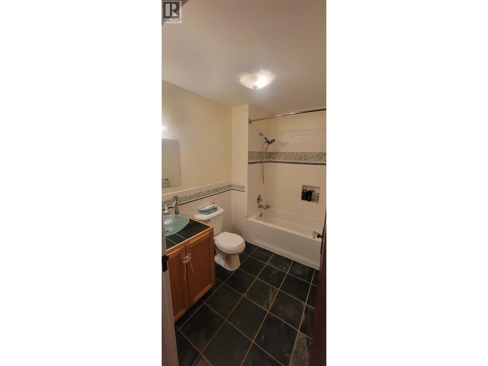 9841 Talbot Road, Nelway, British Columbia V0G 1Z0 - Photo 24 - 10372904