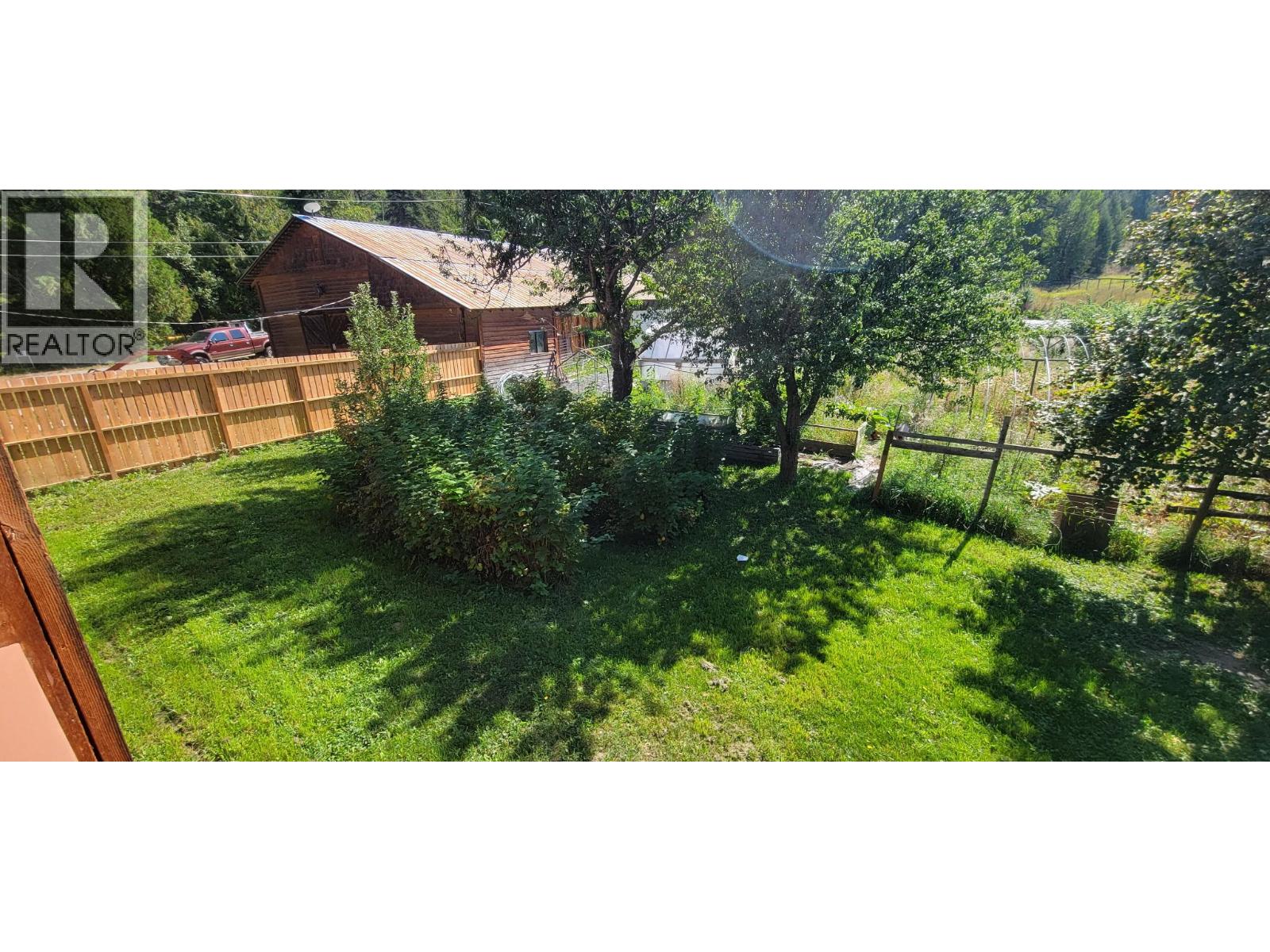 9841 Talbot Road, Nelway, British Columbia V0G 1Z0 - Photo 74 - 10372904