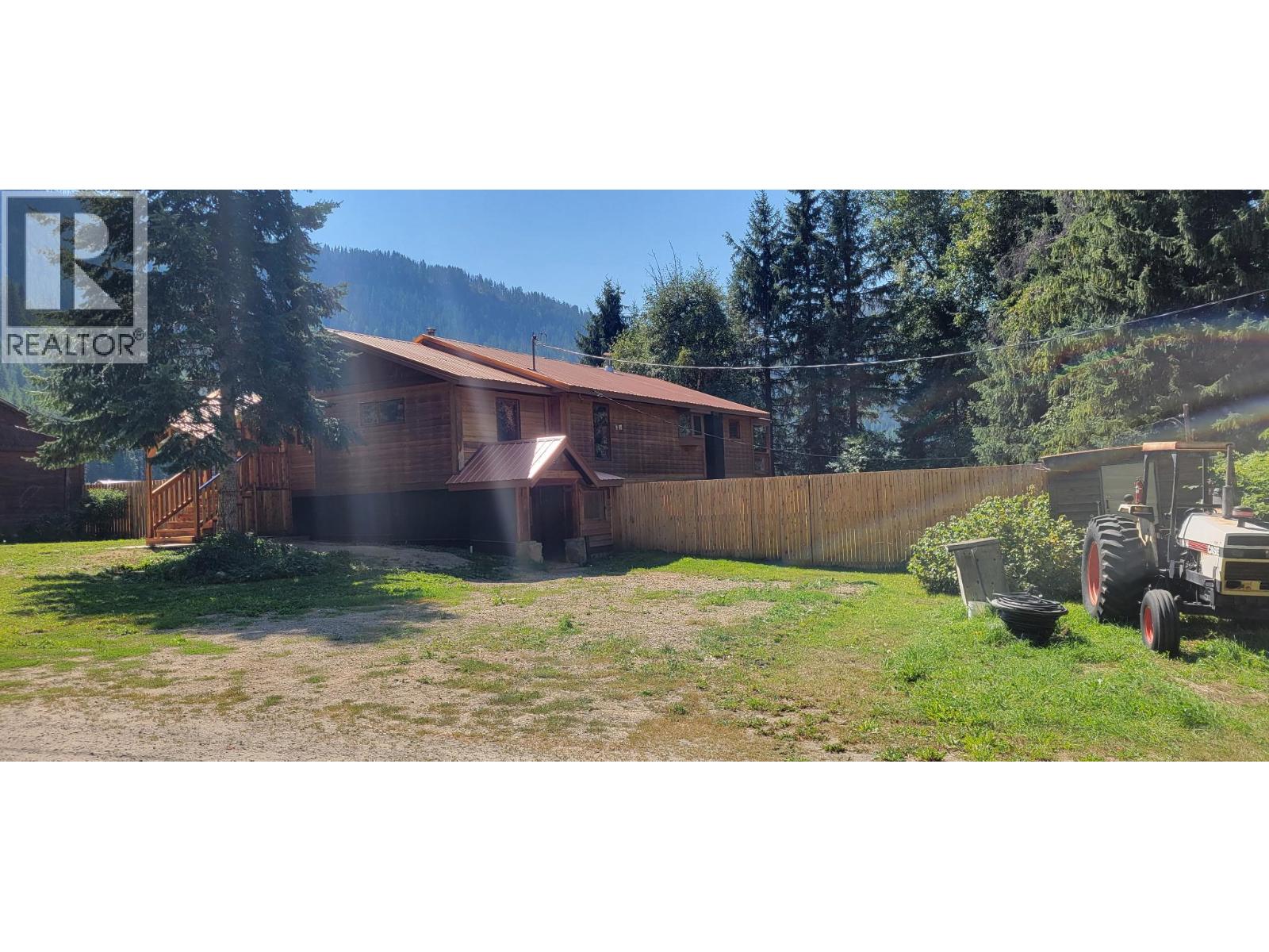 9841 Talbot Road, Nelway, British Columbia V0G 1Z0 - Photo 75 - 10372904