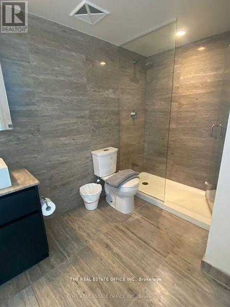 G09 - 112 Fort York Boulevard, Toronto, Ontario  M5V 4A7 - Photo 8 - C12730732
