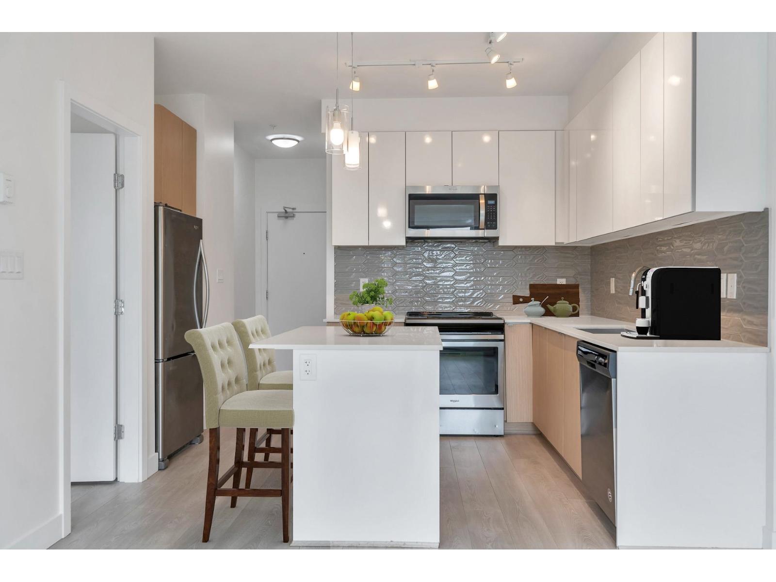 204 19567 64 Avenue, Surrey, British Columbia  V3S 7H8 - Photo 4 - R3083124