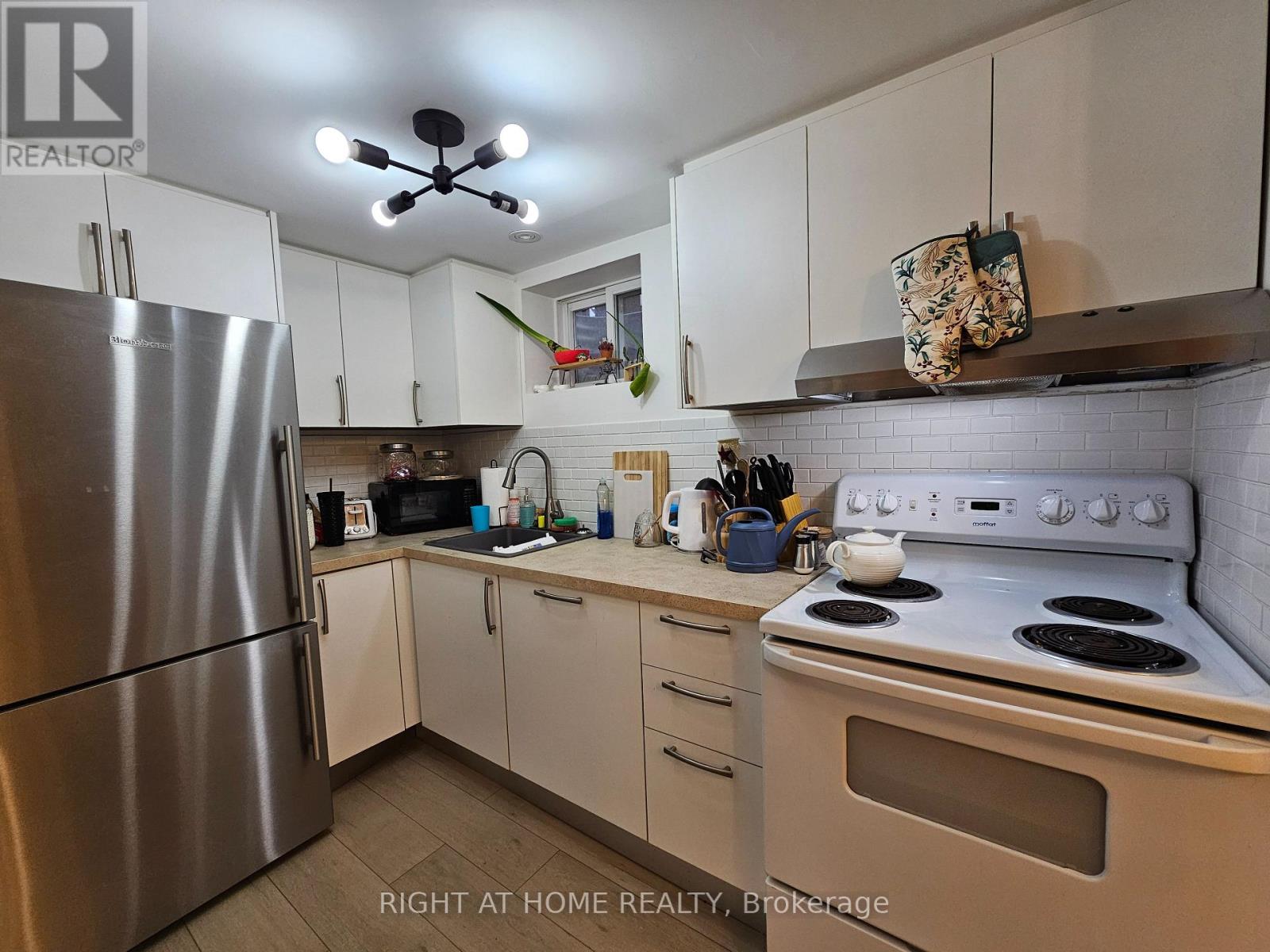 501 Ortono Avenue, Oshawa, Ontario  L1H 3L7 - Photo 8 - E12730730