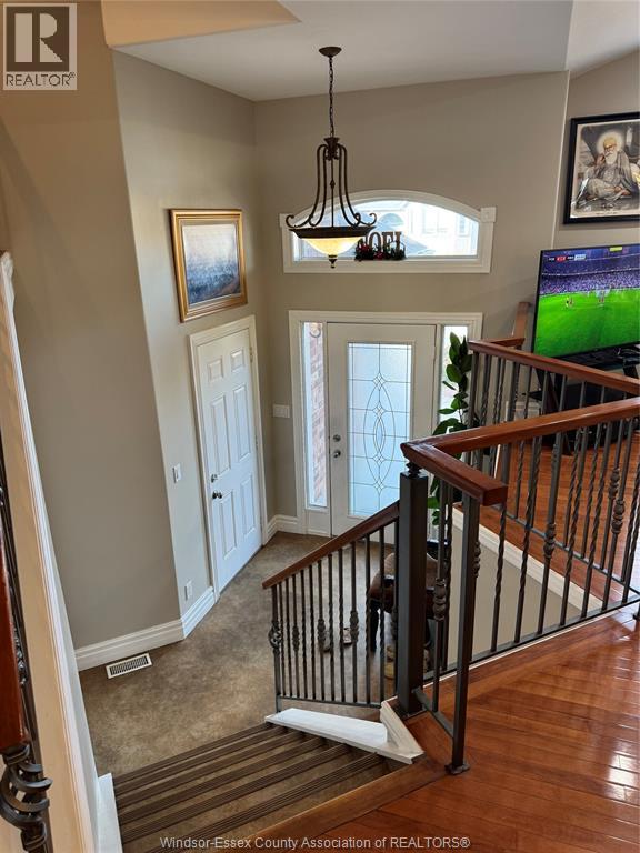 191 Diane, Lakeshore, Ontario  N9K 1E2 - Photo 2 - 26001961