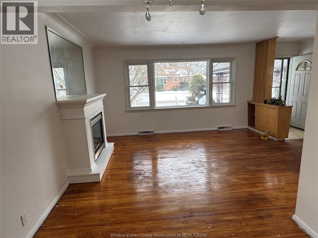 3039 Bruce Avenue Unit# Main, Windsor, Ontario  N9E 1W3 - Photo 4 - 26001959