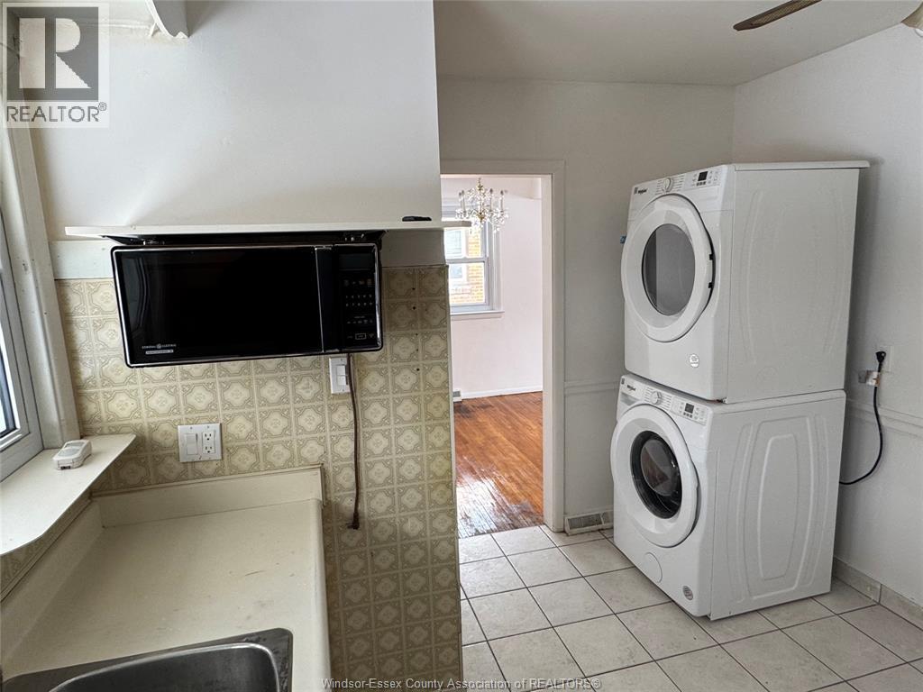 3039 Bruce Avenue Unit# Main, Windsor, Ontario  N9E 1W3 - Photo 8 - 26001959
