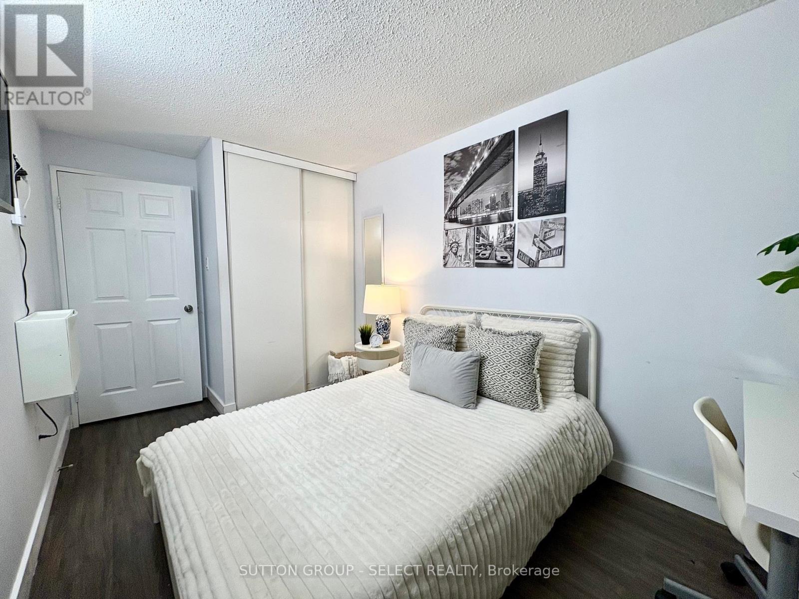 505 - 626 First Street, London East, Ontario  N5V 2A2 - Photo 4 - X12724346