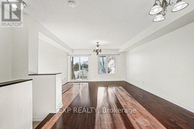 A - 1118 Klondike Road, Ottawa, Ontario K2K 0H2 - Photo 4 - X12522778