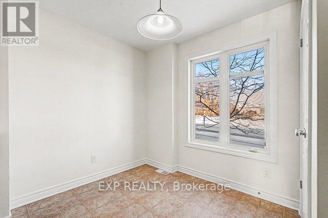 A - 1118 Klondike Road, Ottawa, Ontario K2K 0H2 - Photo 8 - X12522778
