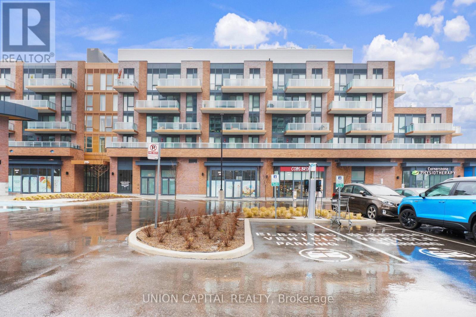 530 - 215 Lakeshore Road W, Mississauga, Ontario  L5H 0A9 - Photo 22 - W12729340