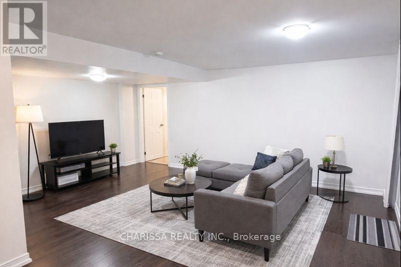 95 Baffin Crescent, Brampton, Ontario  L7A 0C7 - Photo 3 - W12730706