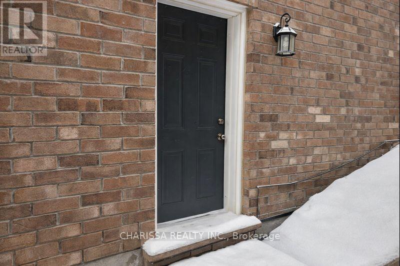 95 Baffin Crescent, Brampton, Ontario  L7A 0C7 - Photo 8 - W12730706