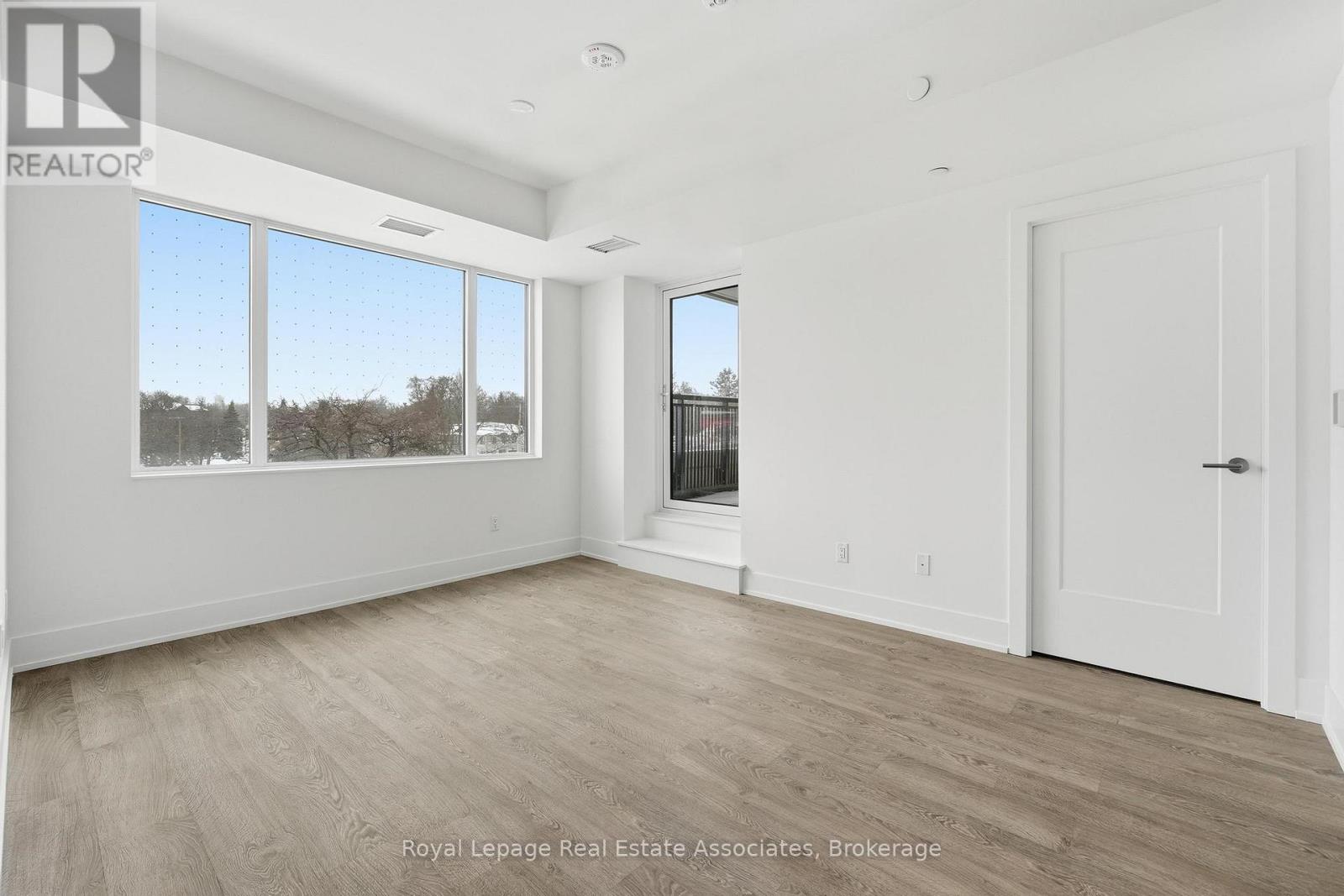 220 - 259 The Kingsway, Toronto, Ontario  M9A 0G2 - Photo 7 - W12730716