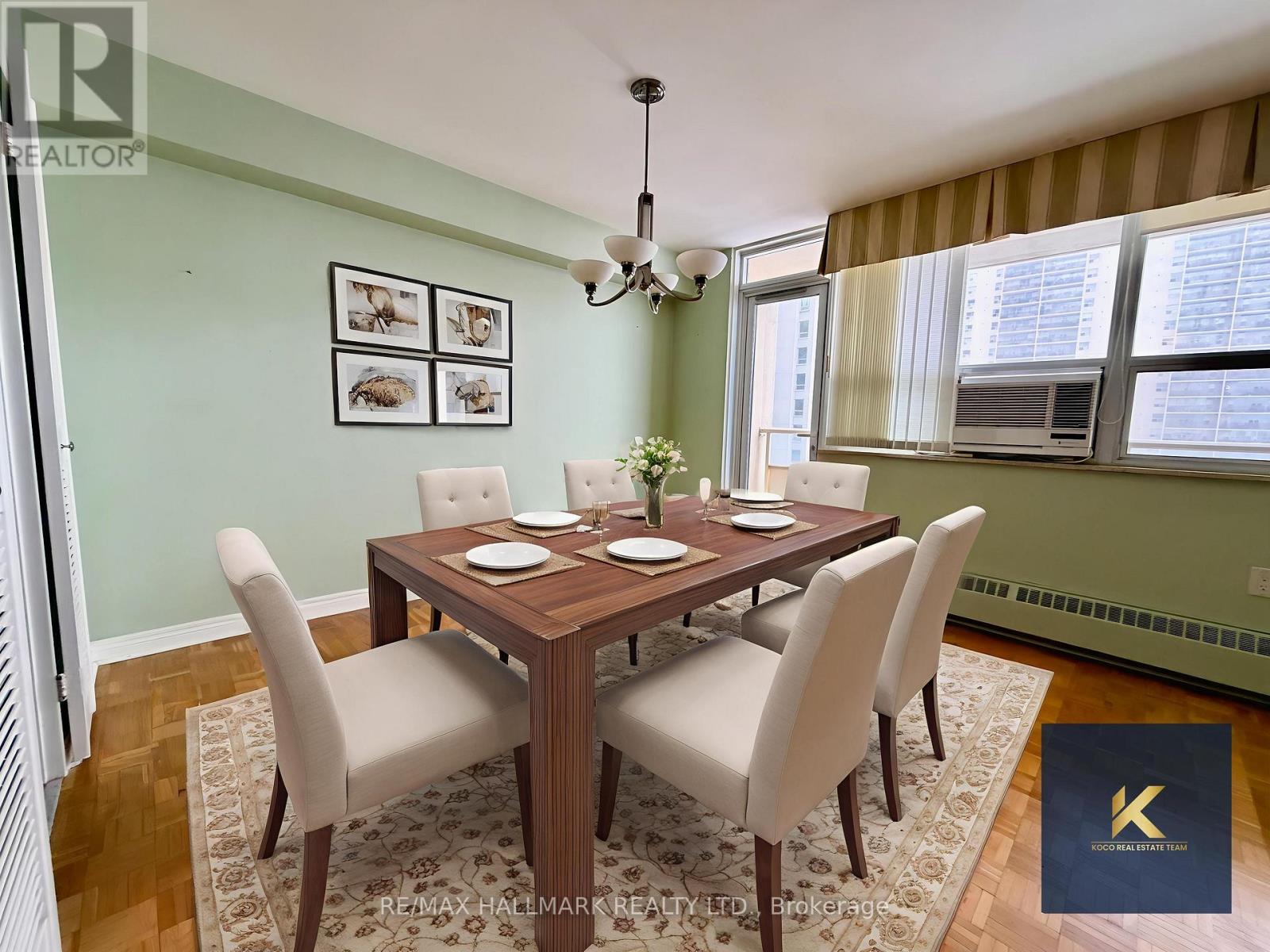 817 - 360 Ridelle Avenue, Toronto, Ontario  M6B 1K1 - Photo 2 - W12730726