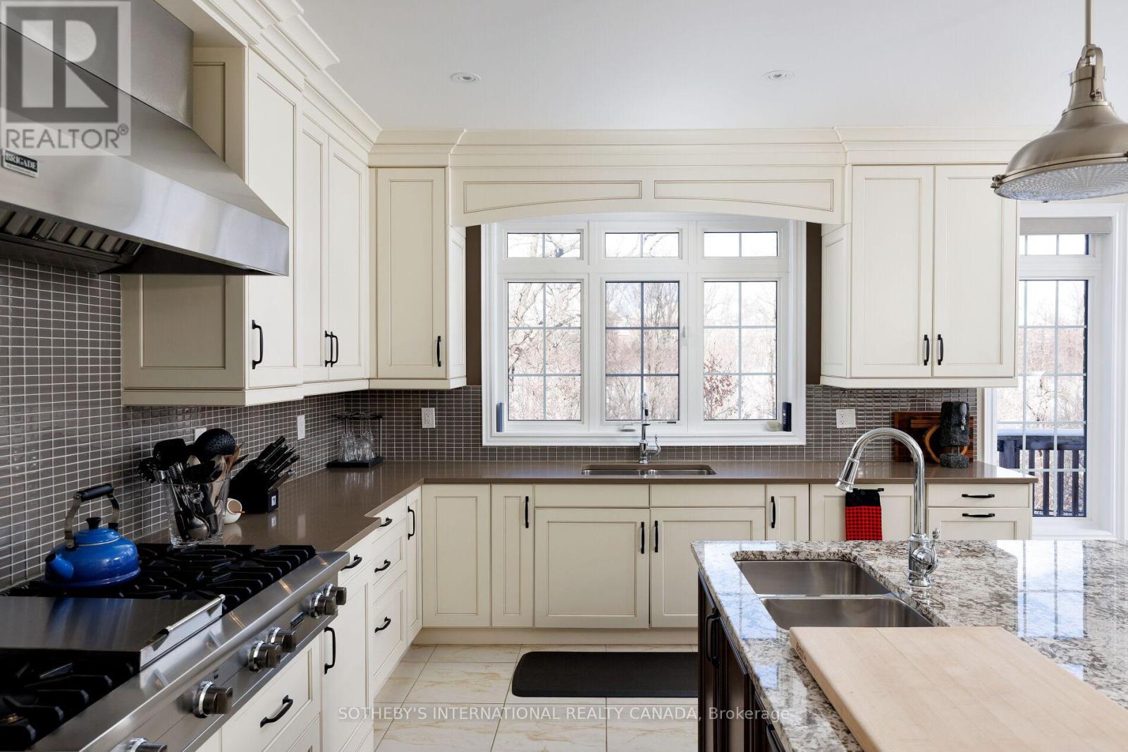 60 Adamsville Road, Brampton, Ontario  L6X 2X4 - Photo 20 - W12730734