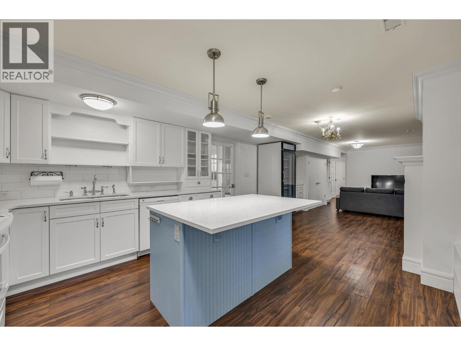 295 N Gamma Avenue, Burnaby, British Columbia  V5C 1Y2 - Photo 5 - R3083044