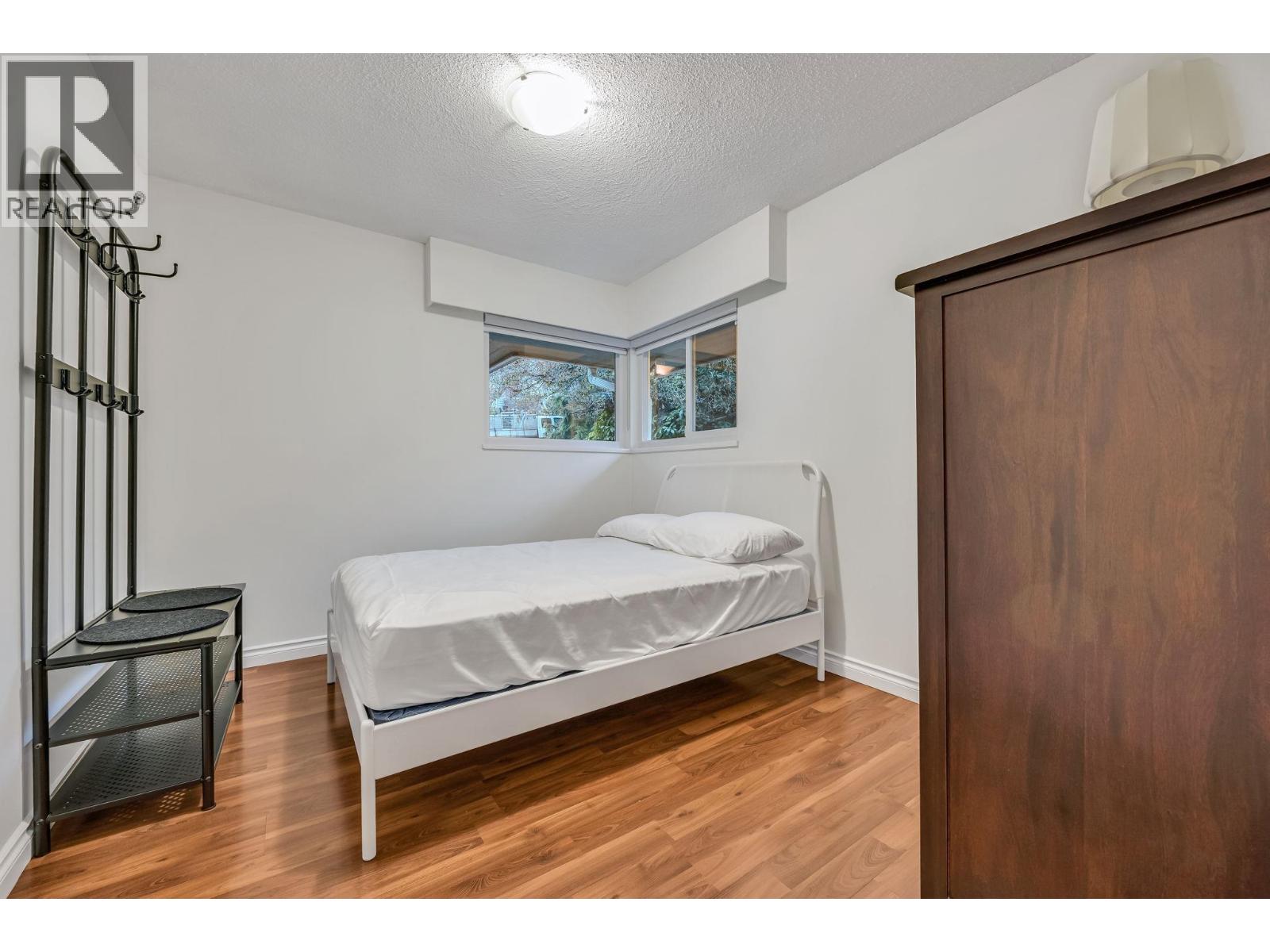 295 N Gamma Avenue, Burnaby, British Columbia  V5C 1Y2 - Photo 18 - R3083044