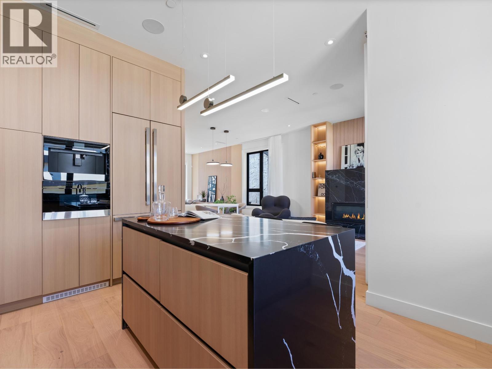 2111 E 46th Avenue, Vancouver, British Columbia  V5P 1P3 - Photo 10 - R3083260