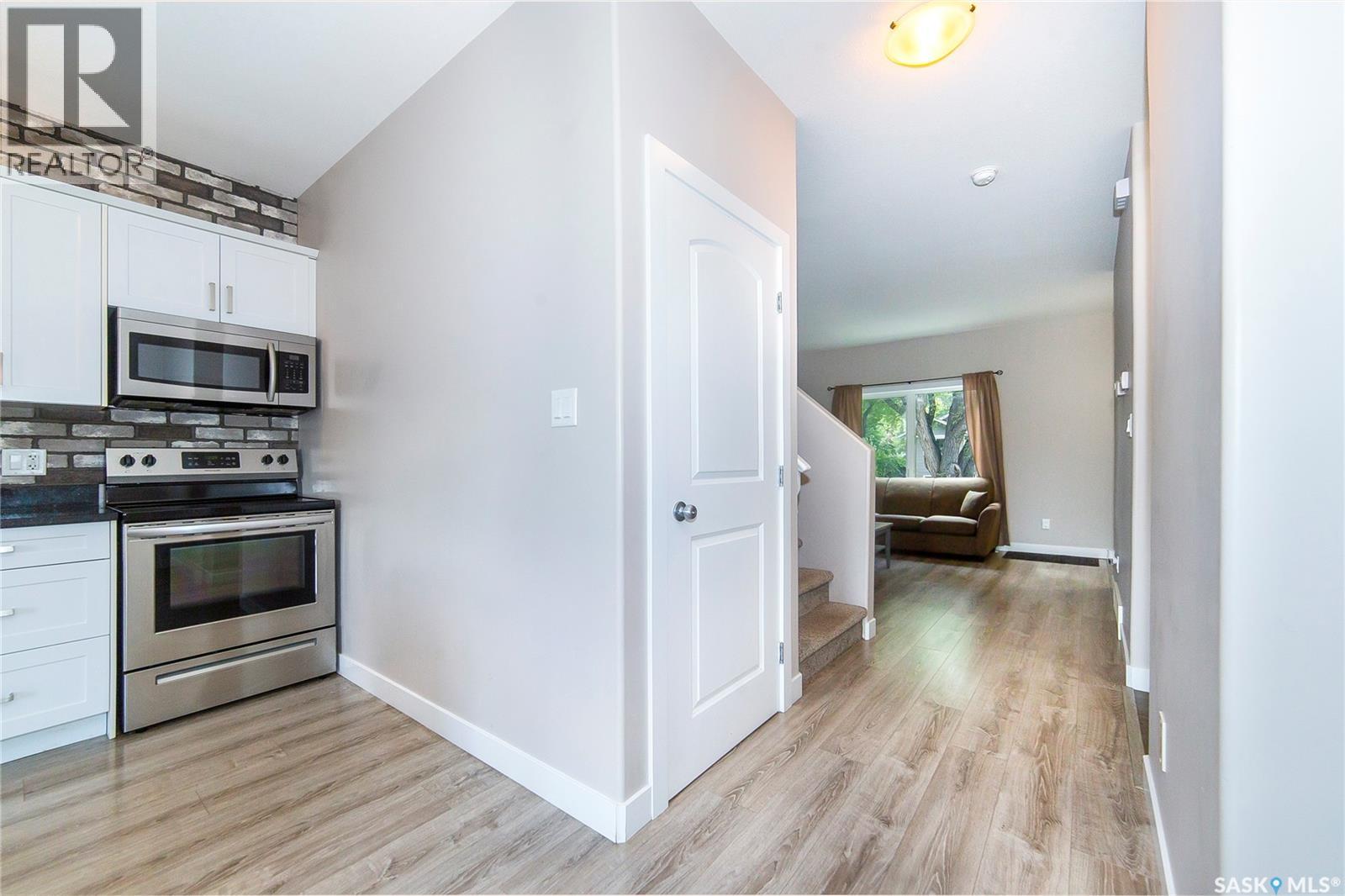 1320 B Avenue N, Saskatoon, Saskatchewan  S7L 1G5 - Photo 31 - SK027426