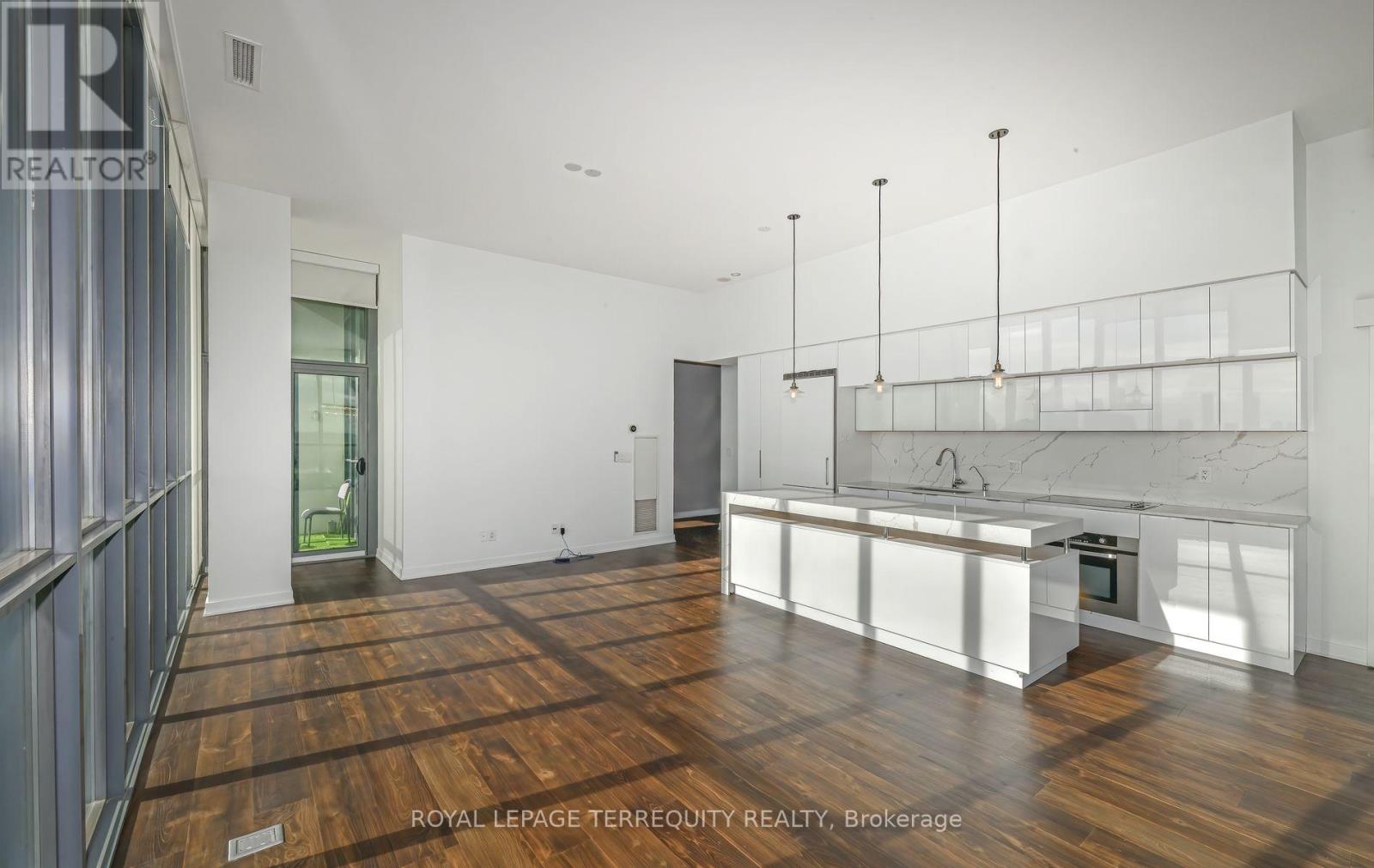 4401 - 110 Charles Street E, Toronto, Ontario  M4Y 1T5 - Photo 7 - C12730552