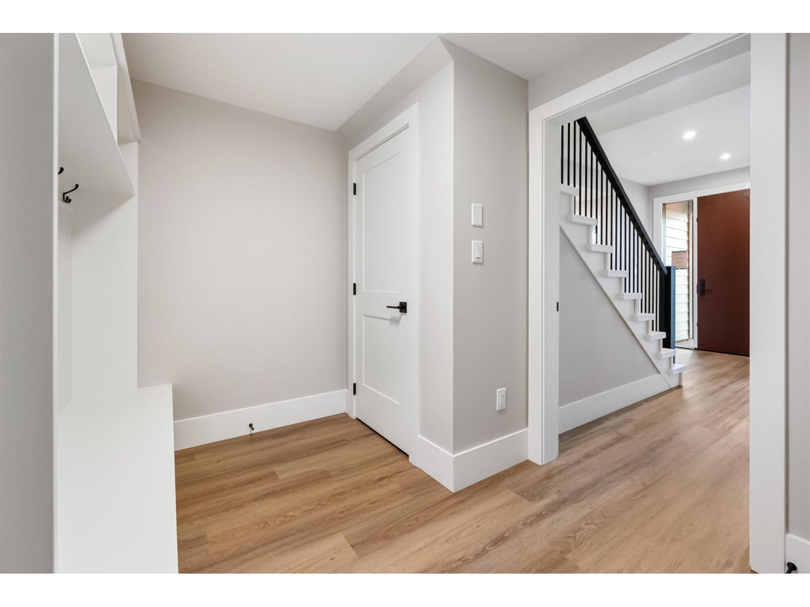 47280 Valerie Place, Little Mountain, Chilliwack, British Columbia  V2P 7W9 - Photo 6 - R3076596