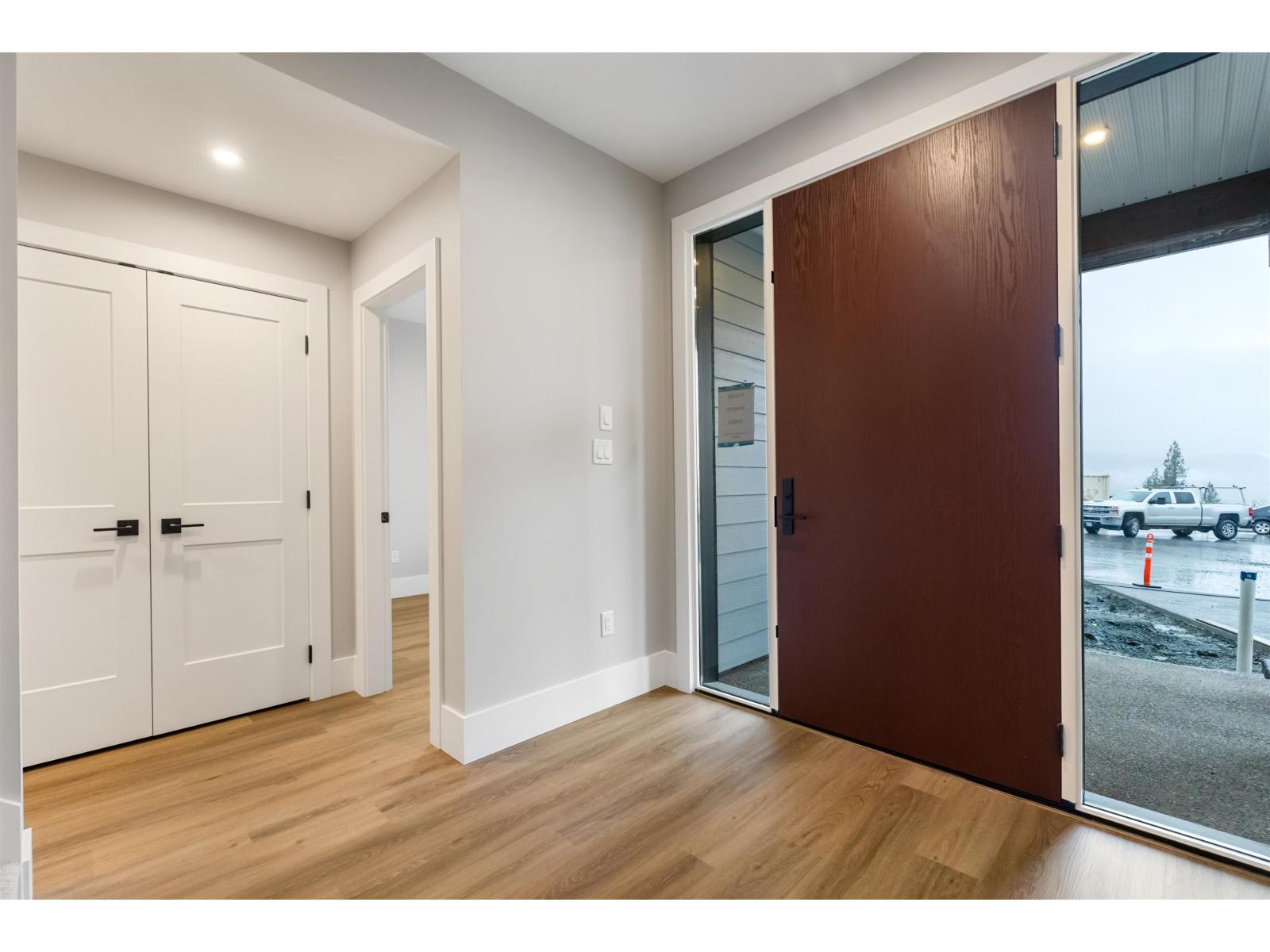 47280 Valerie Place, Little Mountain, Chilliwack, British Columbia  V2P 7W9 - Photo 12 - R3076596