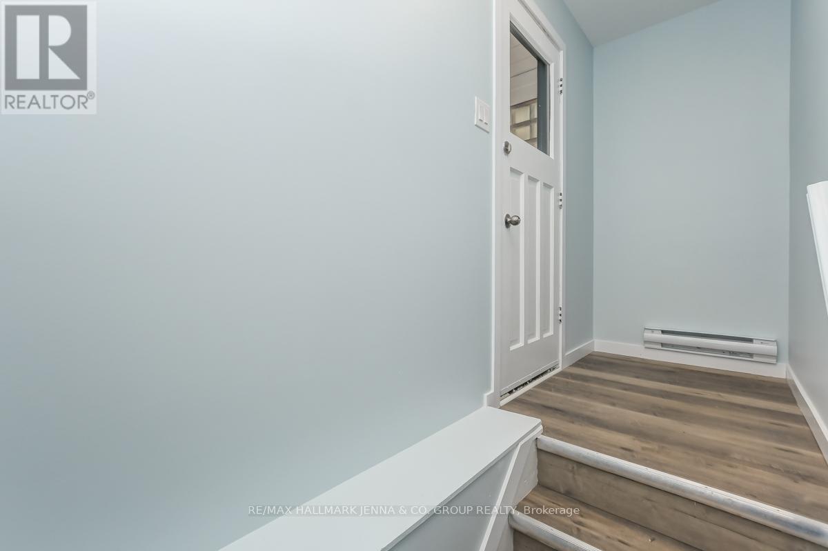 B - 21 St Remy Drive, Ottawa, Ontario K2J 1A7 - Photo 4 - X12730824