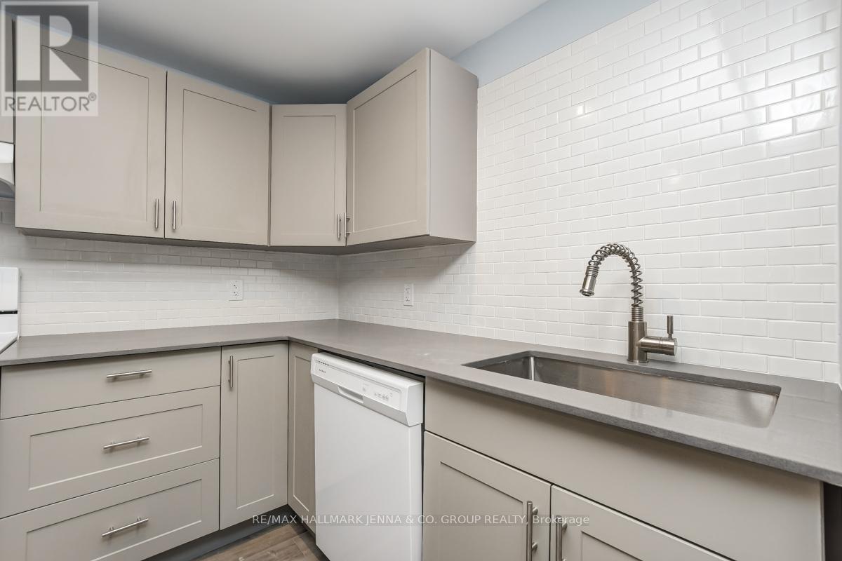 B - 21 St Remy Drive, Ottawa, Ontario K2J 1A7 - Photo 7 - X12730824