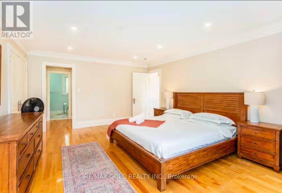 Upper - 1749 Wembury Road, Mississauga, Ontario  L5J 4G4 - Photo 13 - W12684750