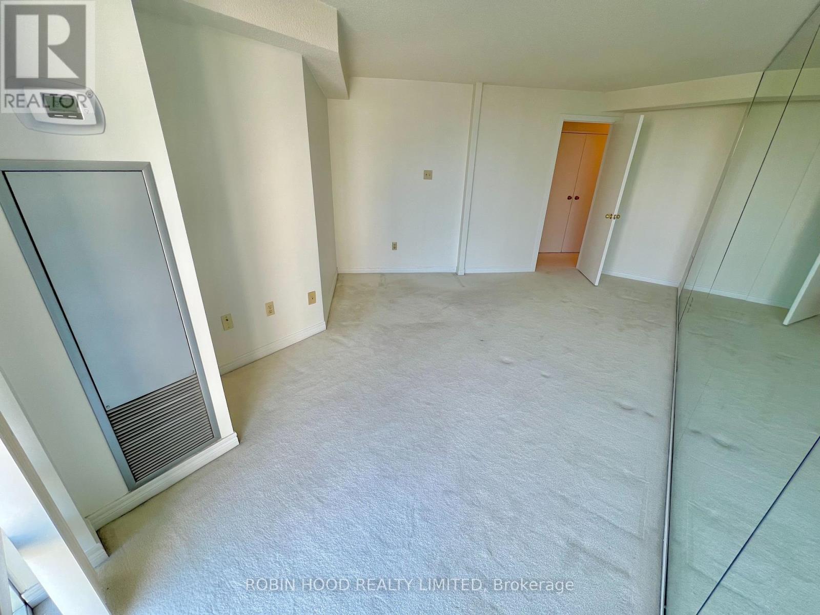 1002 - 3650 Kaneff Crescent, Mississauga, Ontario  L5A 4A1 - Photo 12 - W12702464