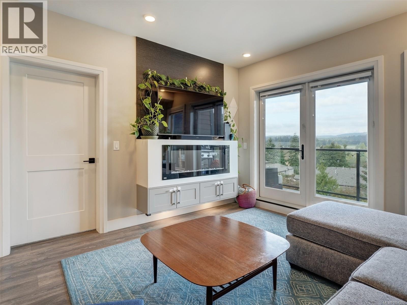 503 741 Travino Lane, Saanich, British Columbia  V8Z 0E5 - Photo 5 - 1024282