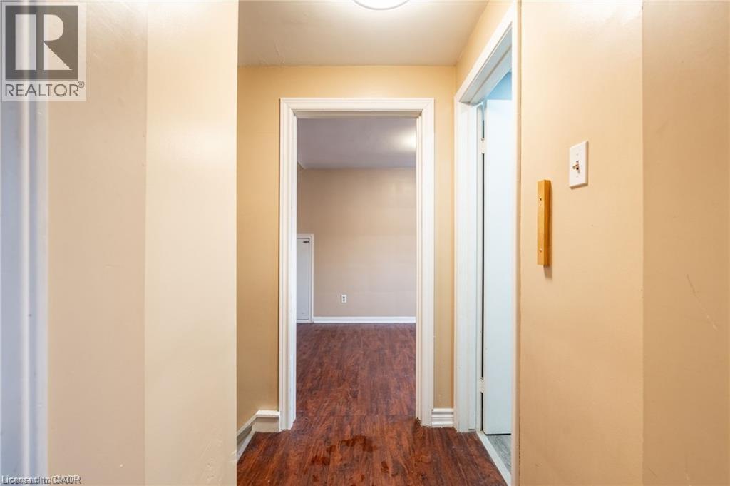 249 West 5th Street Unit# Upper, Hamilton, Ontario  L9C 3N8 - Photo 11 - 40800736