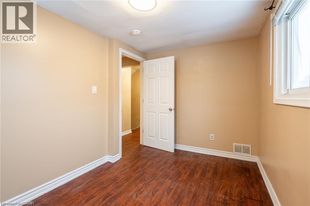 249 West 5th Street Unit# Upper, Hamilton, Ontario  L9C 3N8 - Photo 18 - 40800736