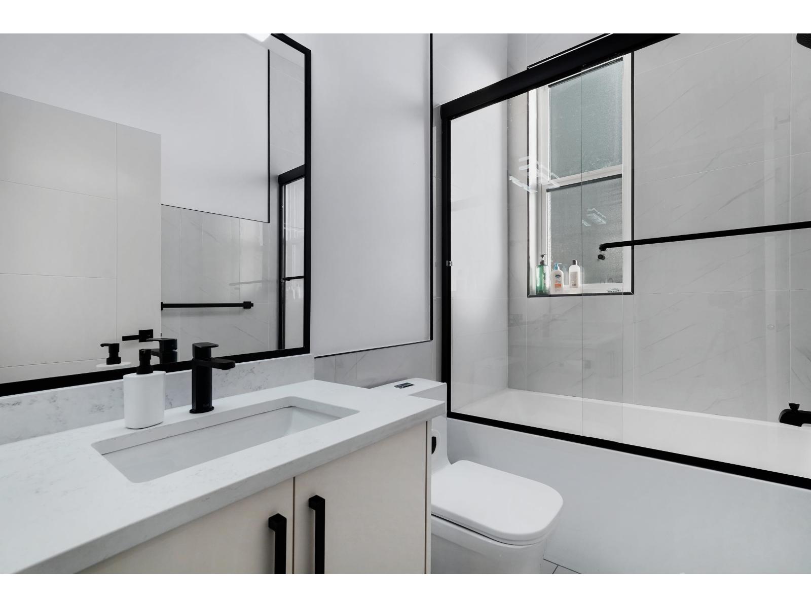 15037 87b Avenue, Surrey, British Columbia V3S 5G6 - Photo 17 - R3081566