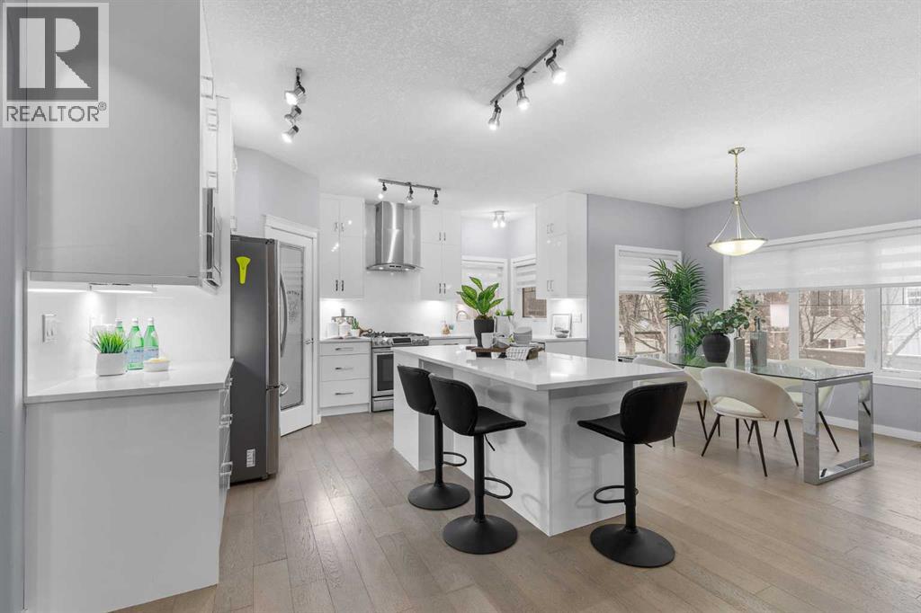 1409 Kings Heights Boulevard Se, Airdrie, Alberta  T4A 0A1 - Photo 2 - A2275325