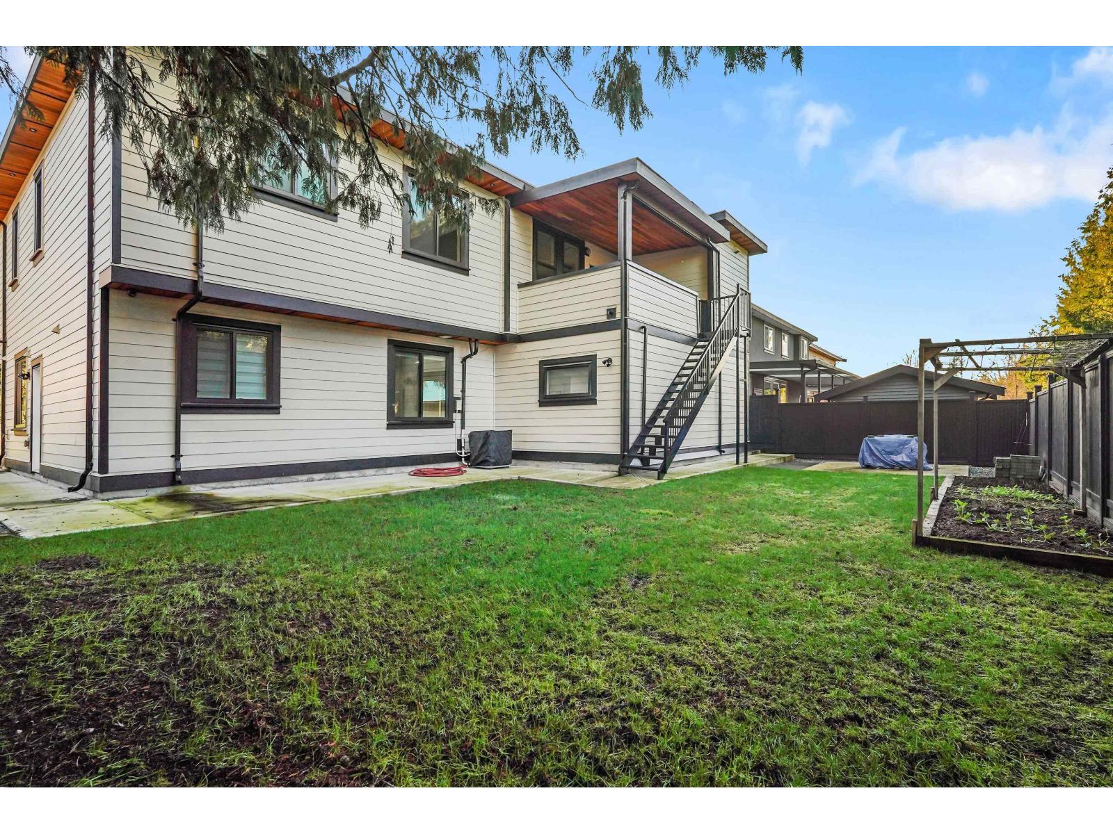 15037 87b Avenue, Surrey, British Columbia V3S 5G6 - Photo 34 - R3081566