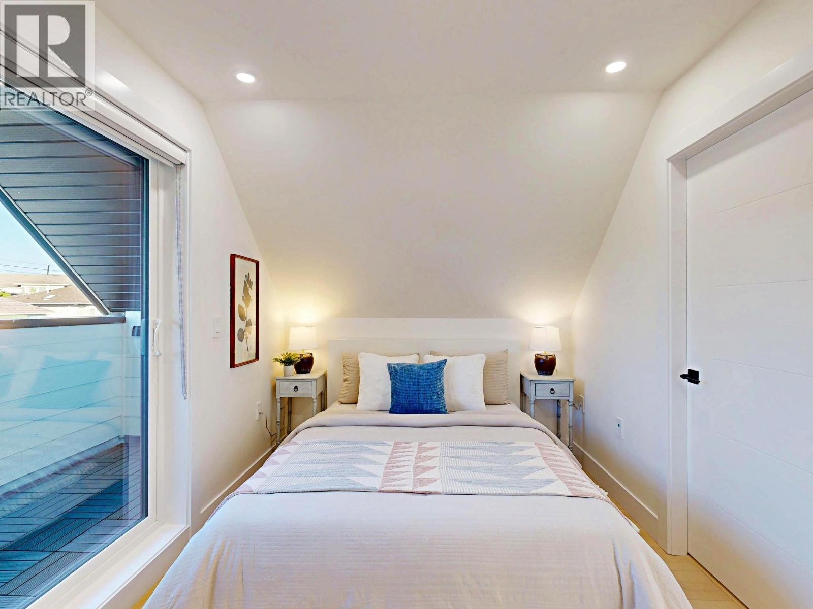 2 3425 Archimedes Street, Vancouver, British Columbia  V5R 4W4 - Photo 29 - R3083249