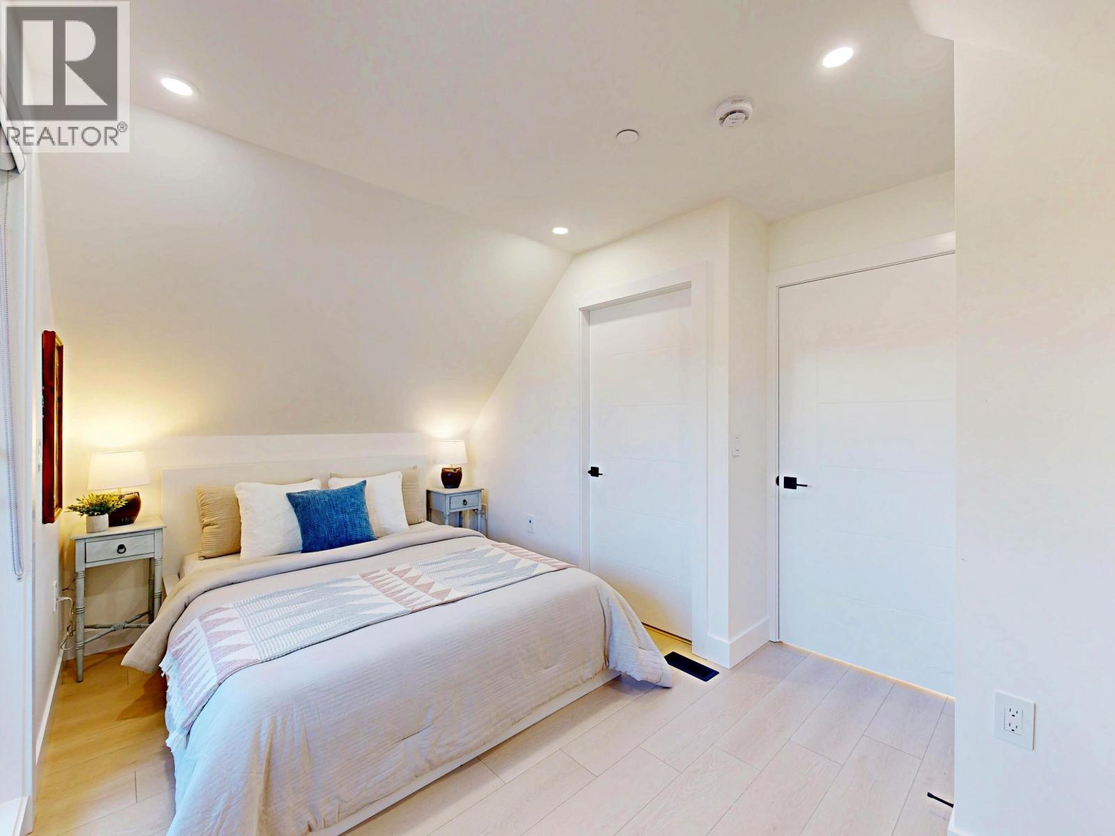 2 3425 Archimedes Street, Vancouver, British Columbia  V5R 4W4 - Photo 30 - R3083249