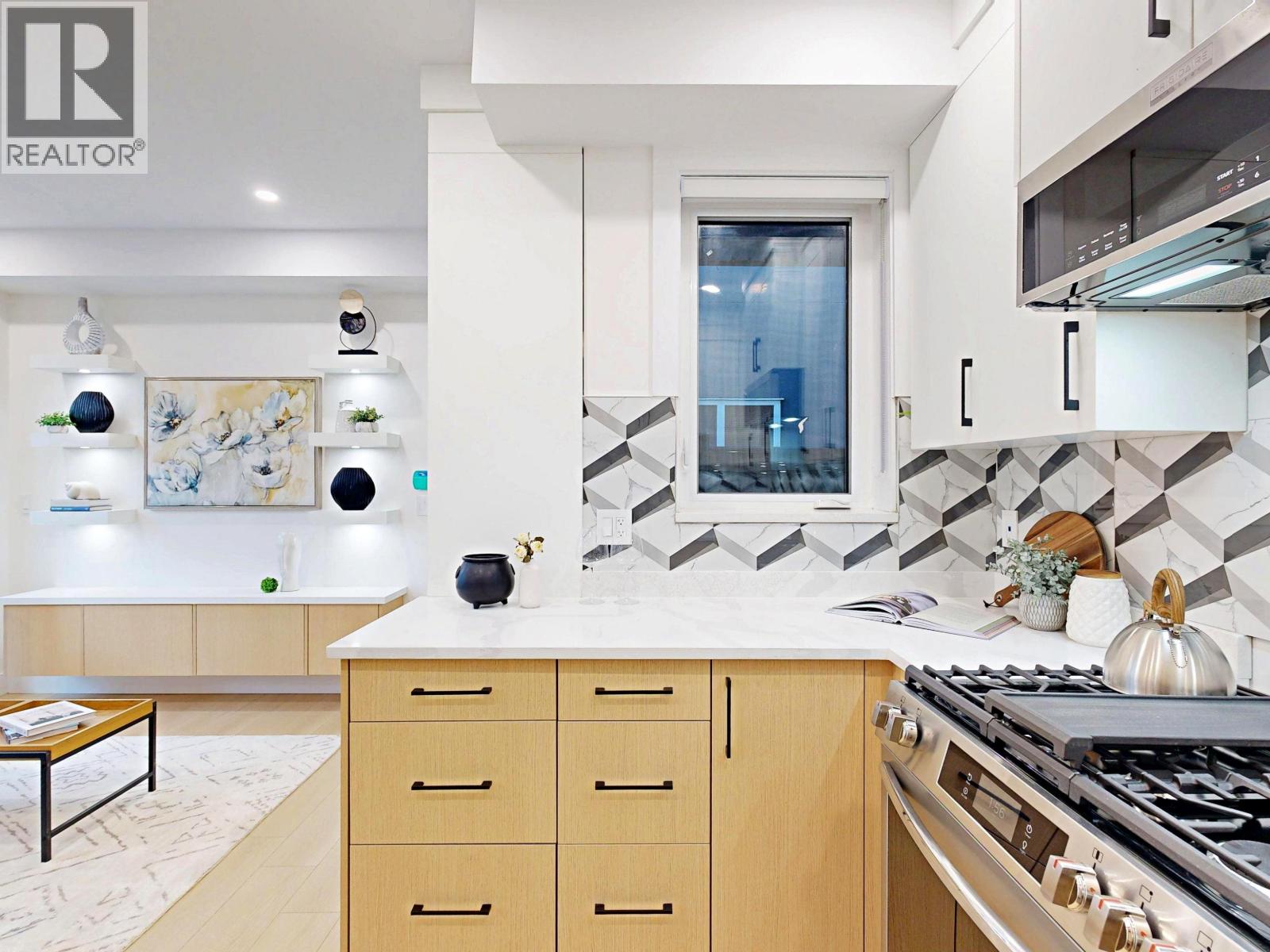 2 3425 Archimedes Street, Vancouver, British Columbia  V5R 4W4 - Photo 10 - R3083249