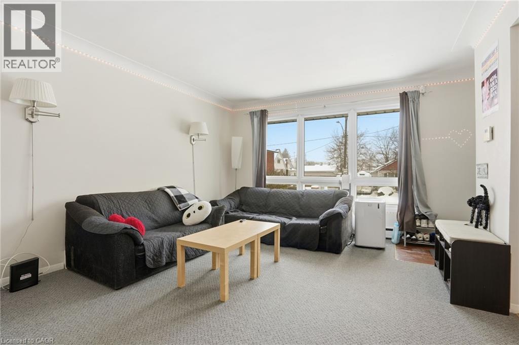 2 Vera Street, St. Catharines, Ontario  L2S 1C4 - Photo 3 - 40800938