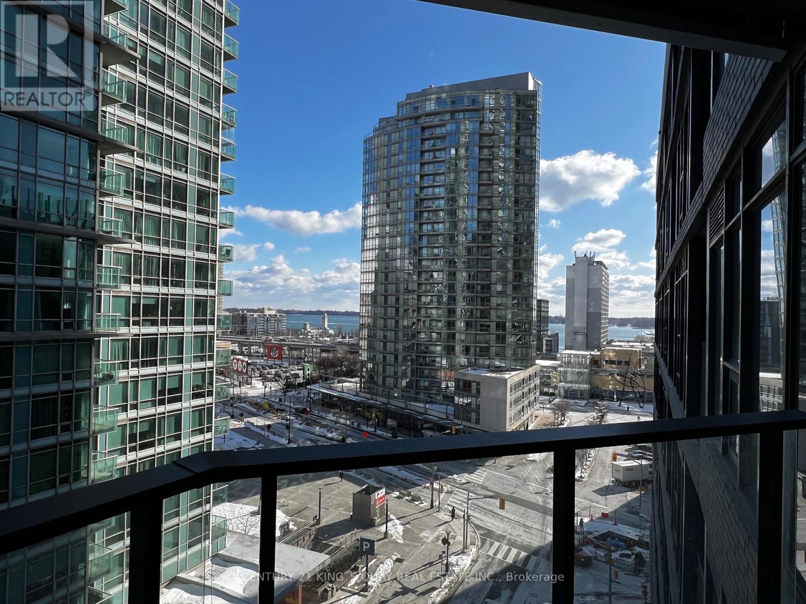 806 - 1 Concord Cityplace Way, Toronto, Ontario  M5V 0X3 - Photo 2 - C12730846