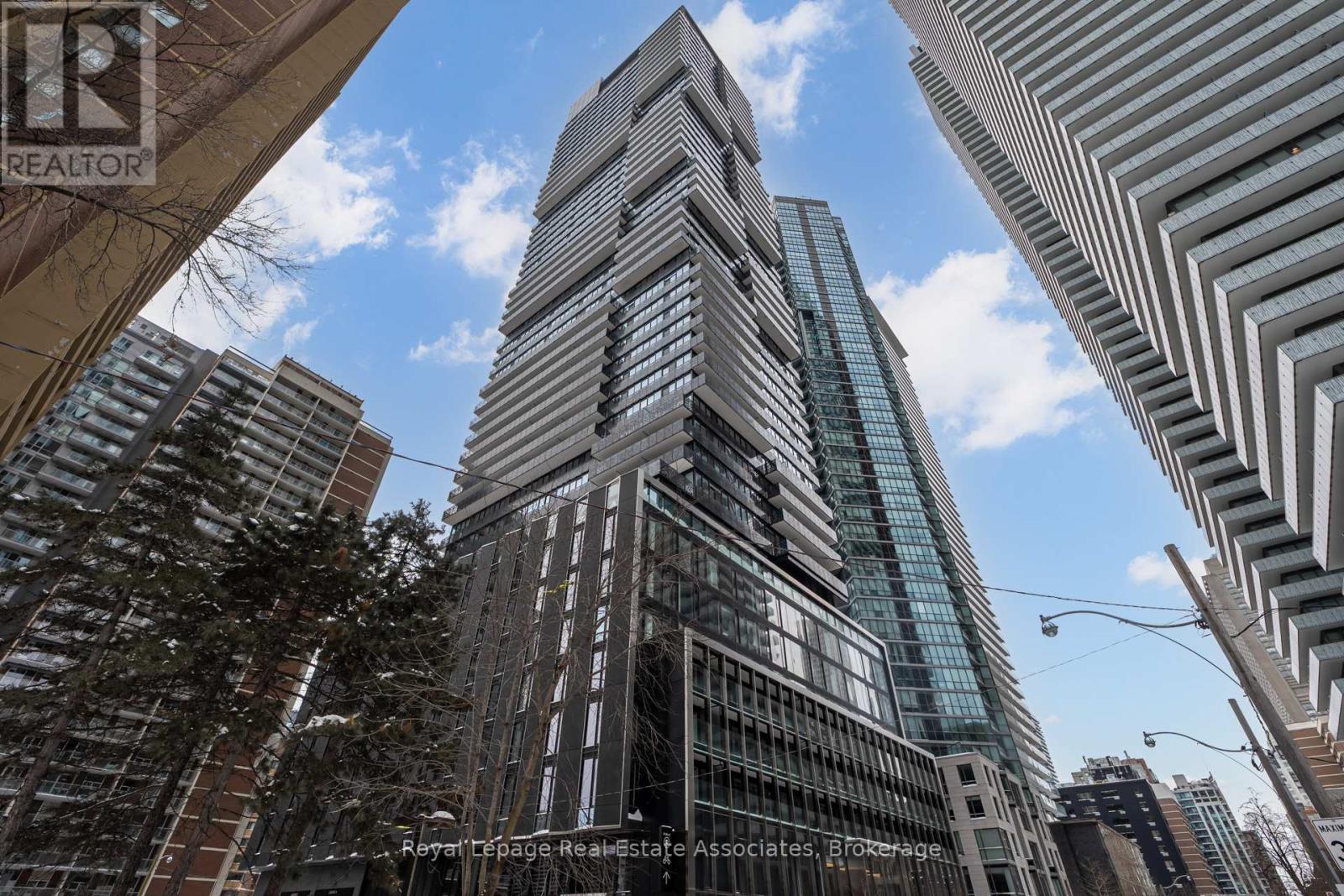 2206 - 55 CHARLES STREET E, Toronto, Ontario