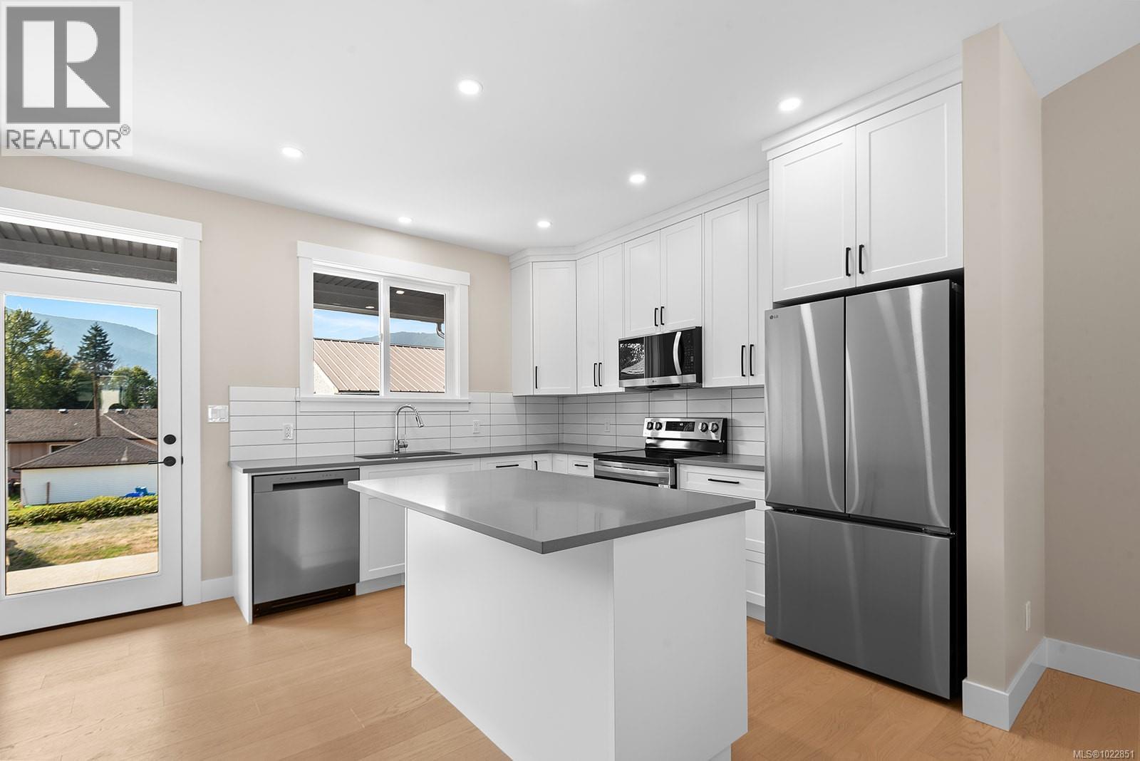 212 Oak Lane, Lake Cowichan, British Columbia  V0R 2G0 - Photo 7 - 1022851