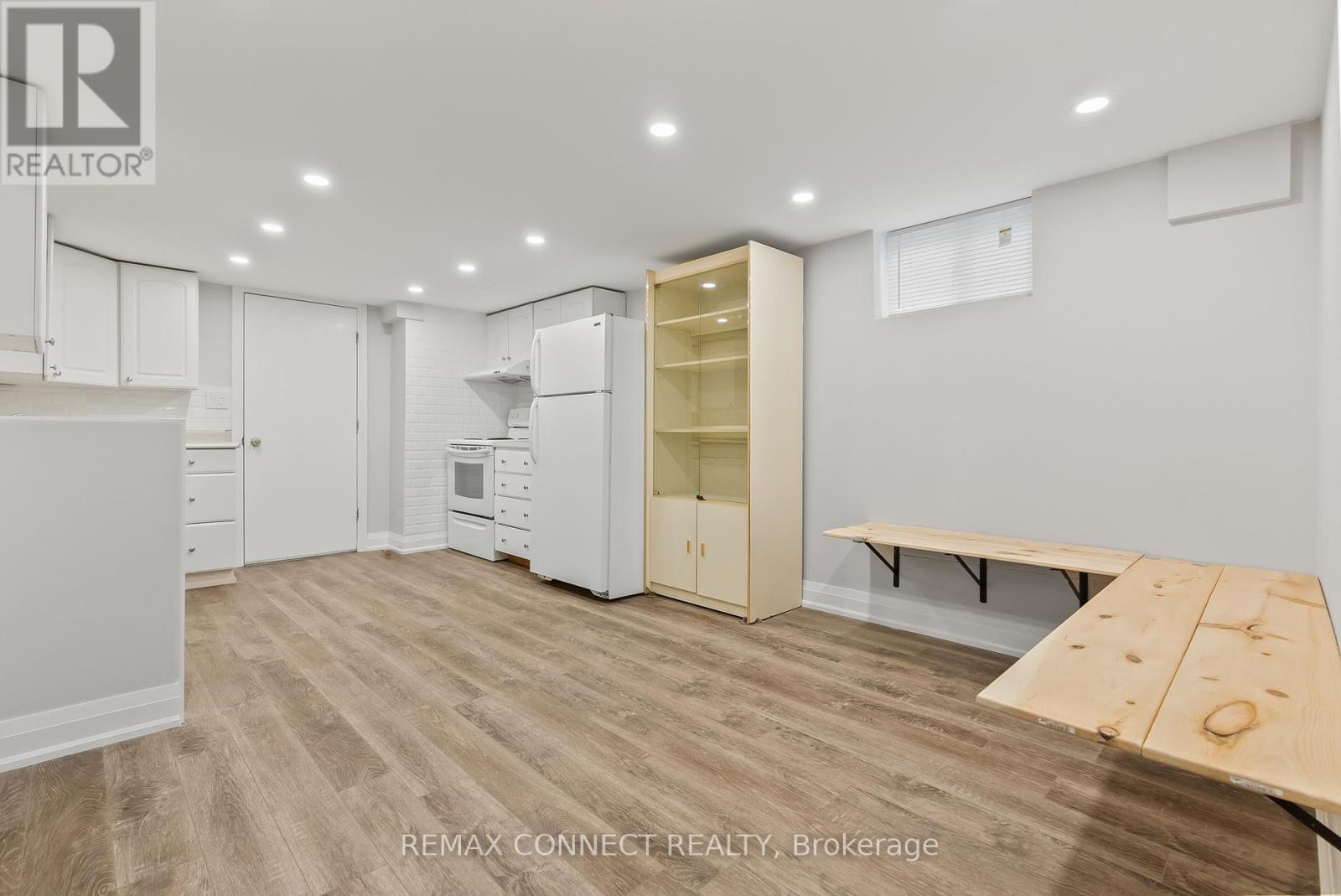 124 Burcher Road, Ajax, Ontario  L1S 2R4 - Photo 4 - E12730784