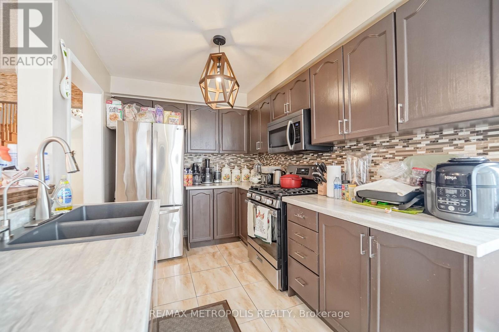 63 Echo Ridge Crescent, Vaughan, Ontario  L4H 2K1 - Photo 10 - N12730738