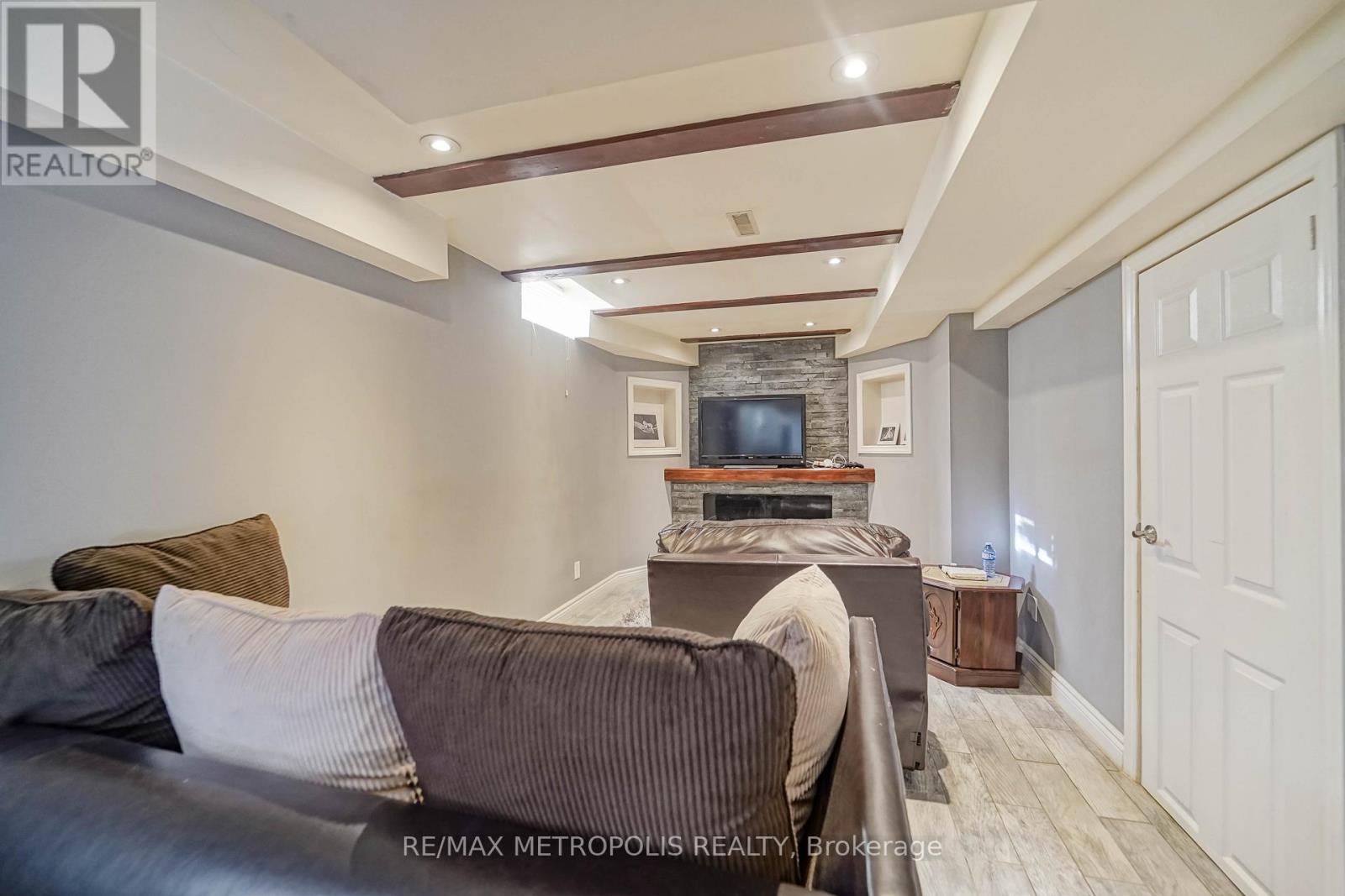 63 Echo Ridge Crescent, Vaughan, Ontario  L4H 2K1 - Photo 18 - N12730738