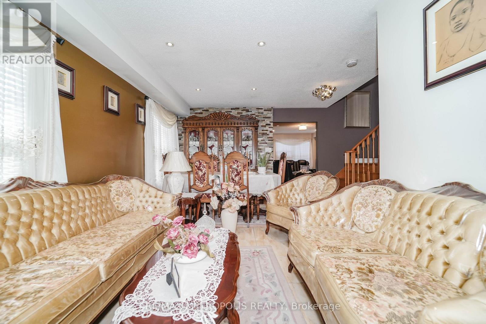 63 Echo Ridge Crescent, Vaughan, Ontario  L4H 2K1 - Photo 5 - N12730738