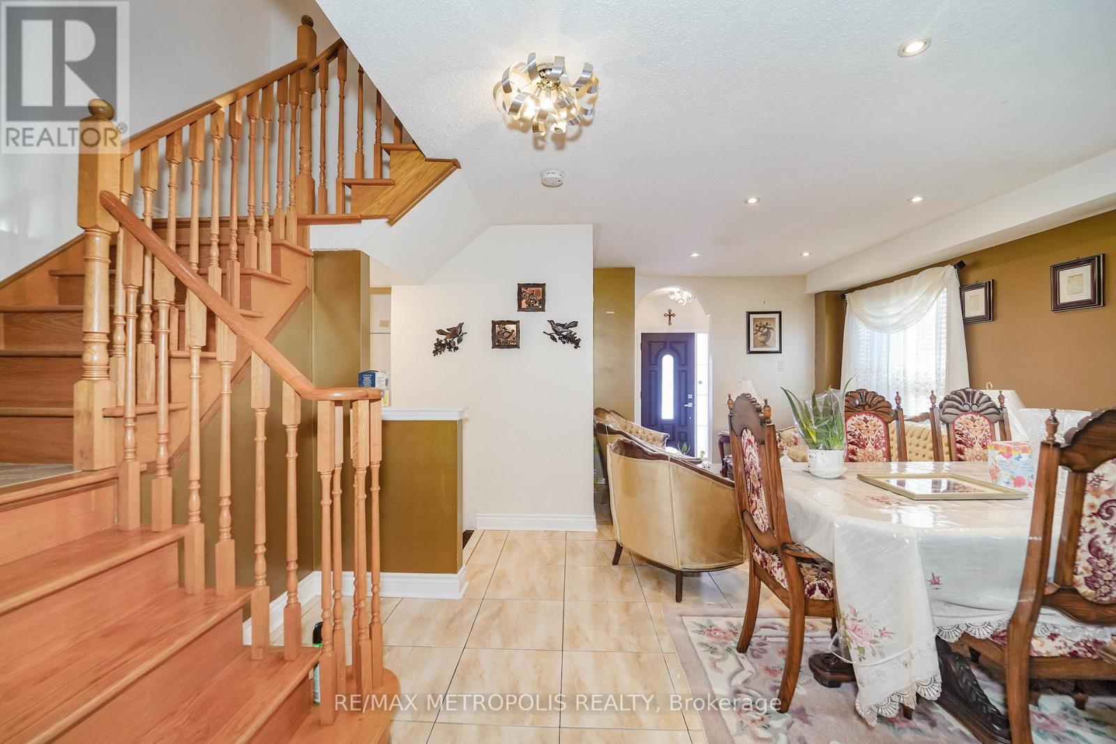 63 Echo Ridge Crescent, Vaughan, Ontario  L4H 2K1 - Photo 7 - N12730738