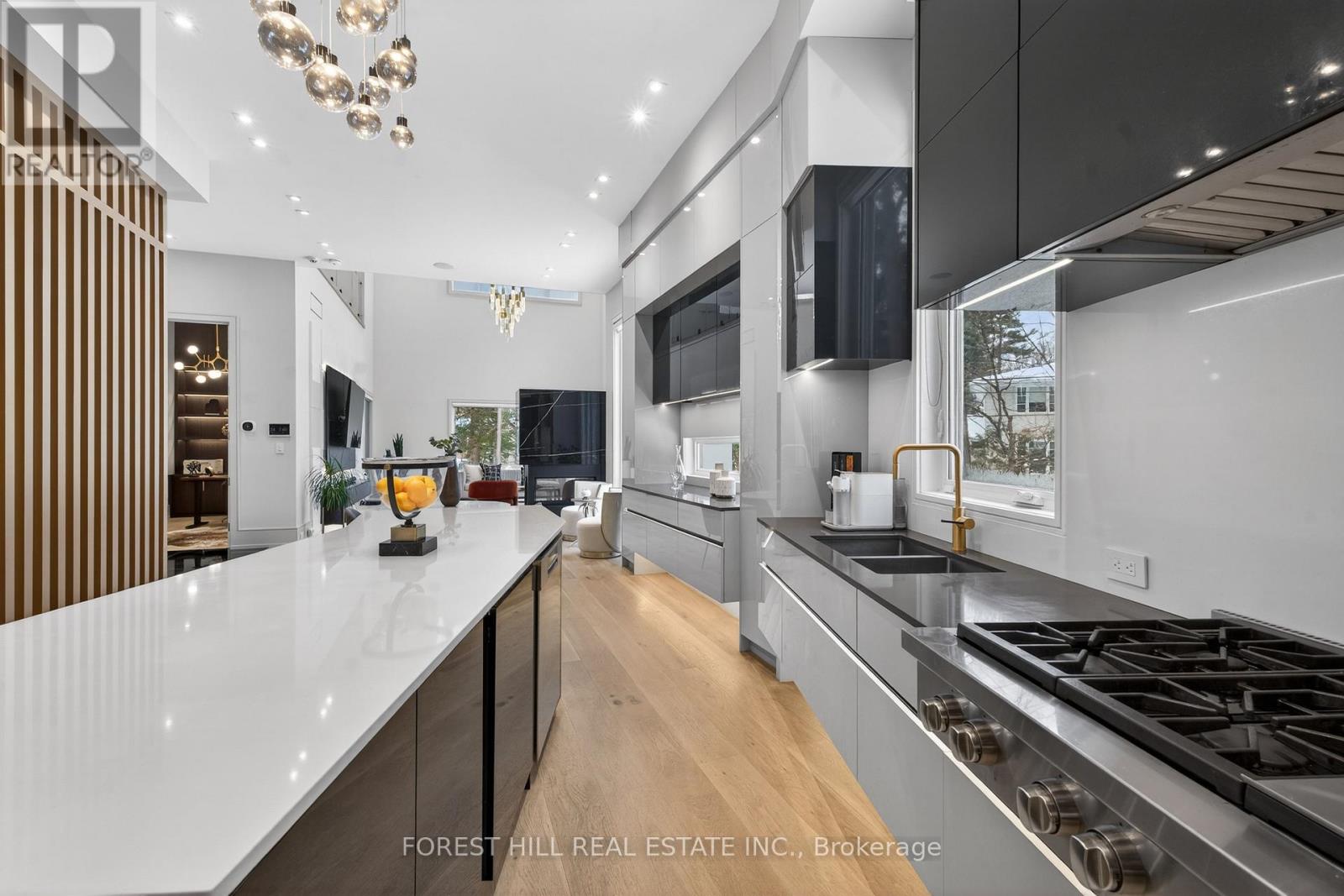 8 Elspeth Place, Markham, Ontario  L3T 1C4 - Photo 16 - N12730748