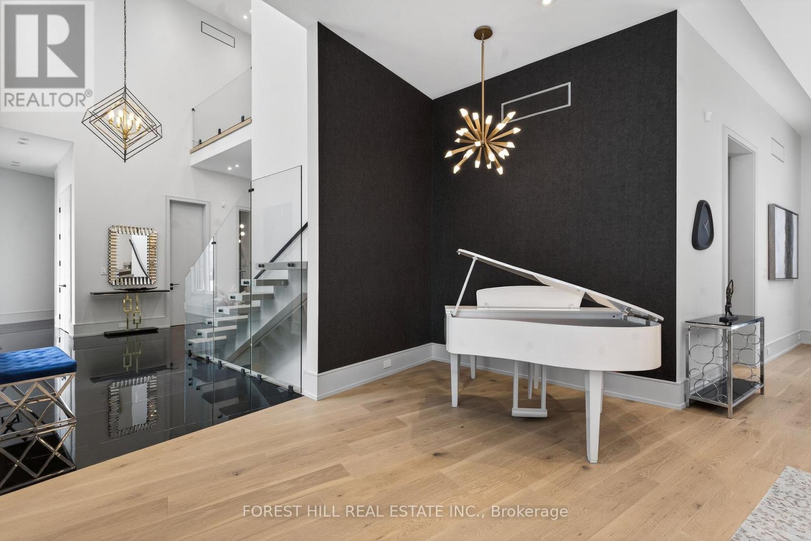 8 Elspeth Place, Markham, Ontario  L3T 1C4 - Photo 4 - N12730748